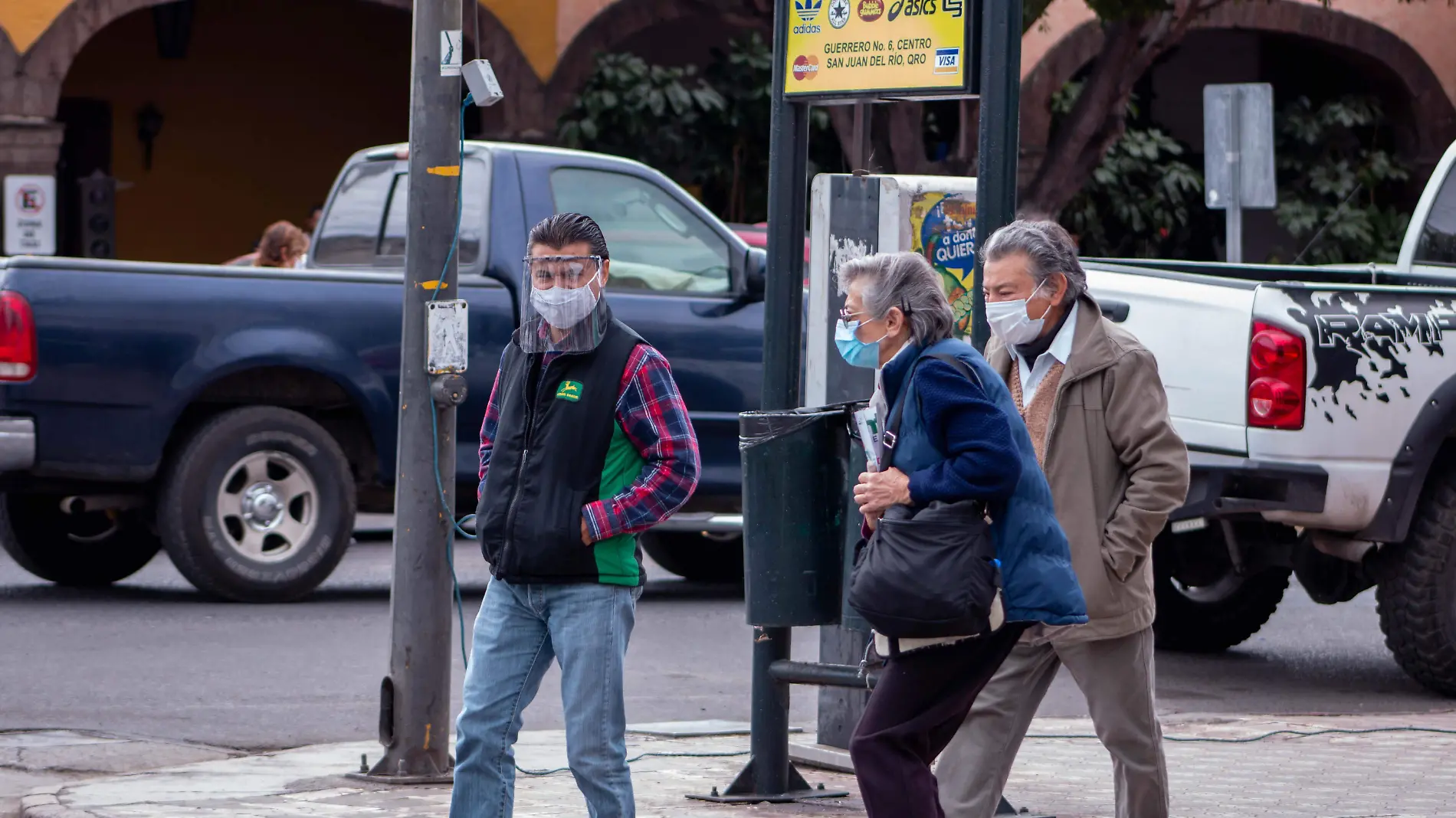 Si no bajan casos activos en dos semanas de tomar_n acciones m_s rigurosas adelant_ vocer_a.  Constanza Escamilla.